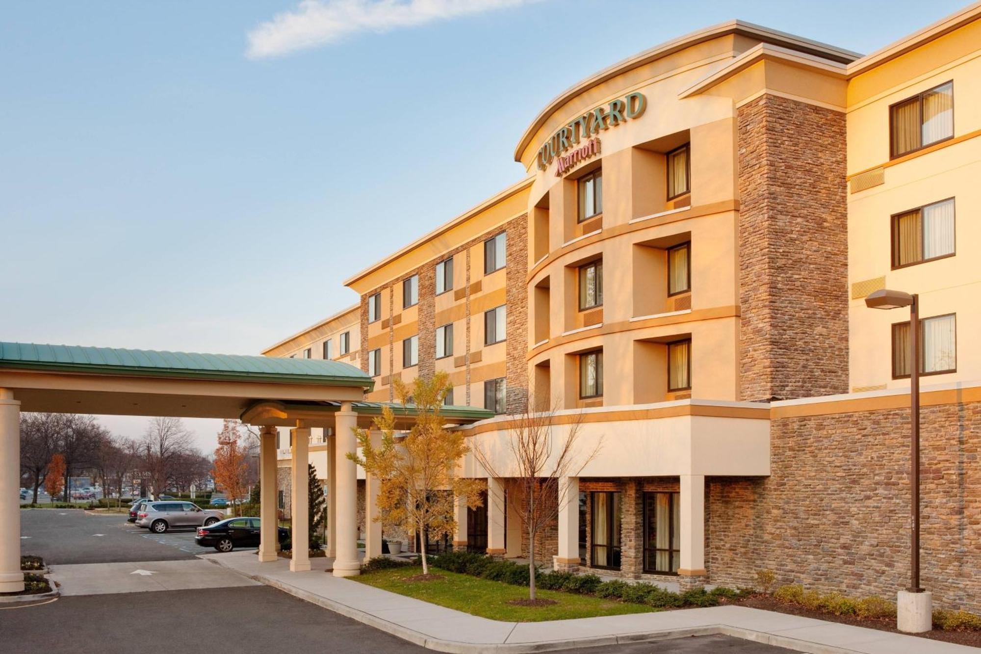 Courtyard By Marriott Paramus Exterior photo