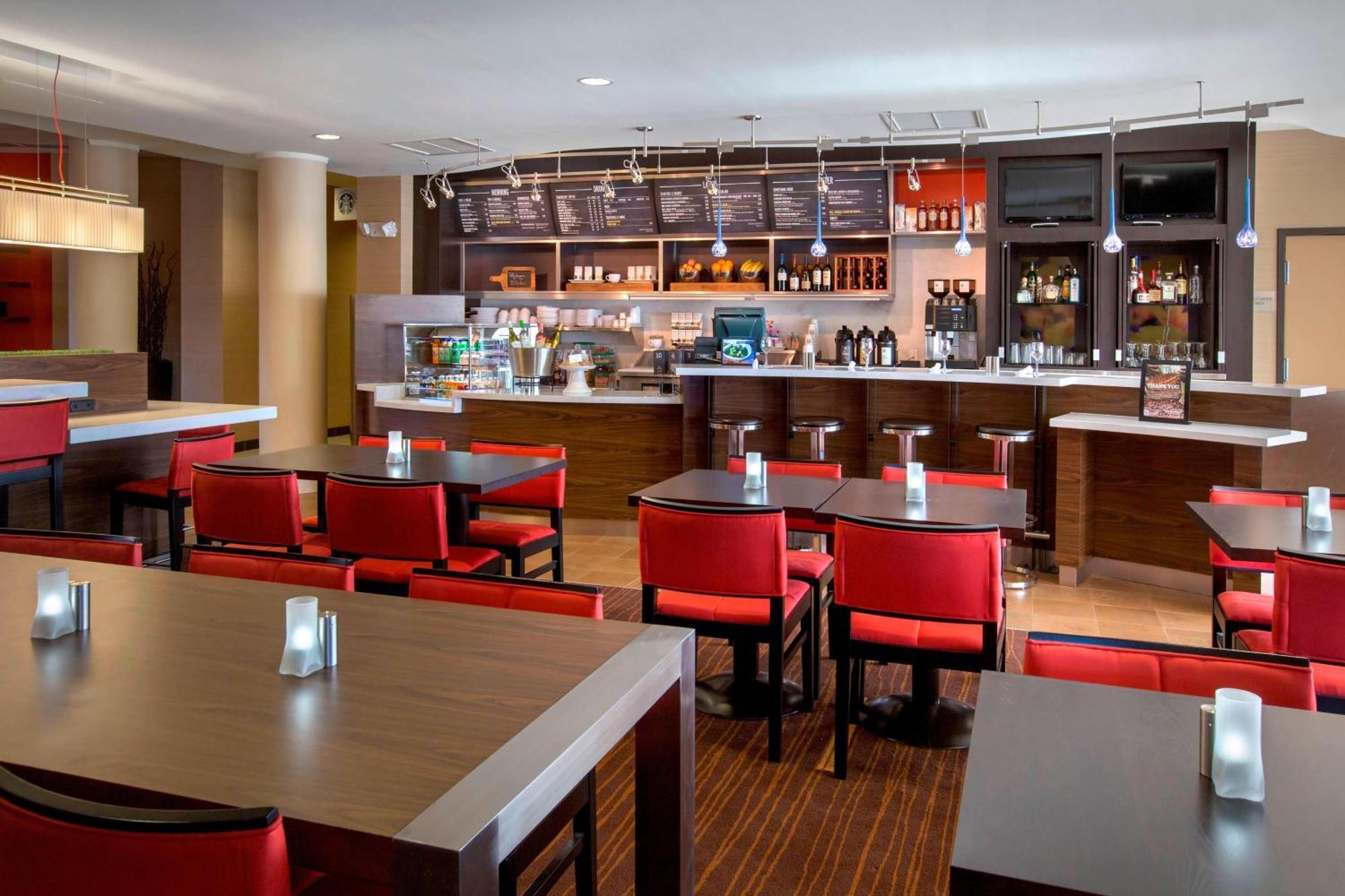 Courtyard By Marriott Paramus Exterior photo